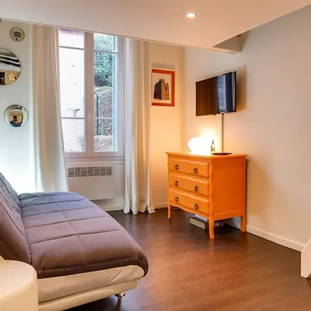 Cannes Centre Cosy Appartement Avec Mezzanine